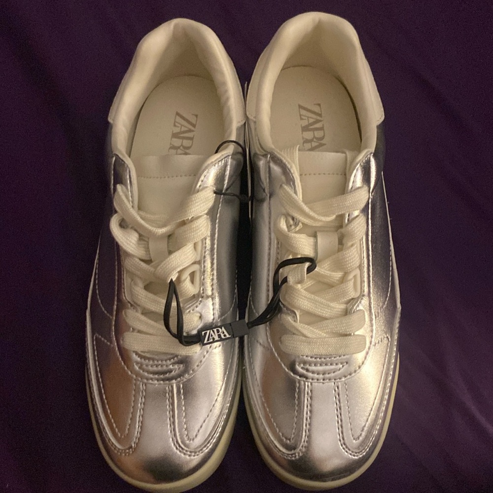 Metallic (silver) sneakers